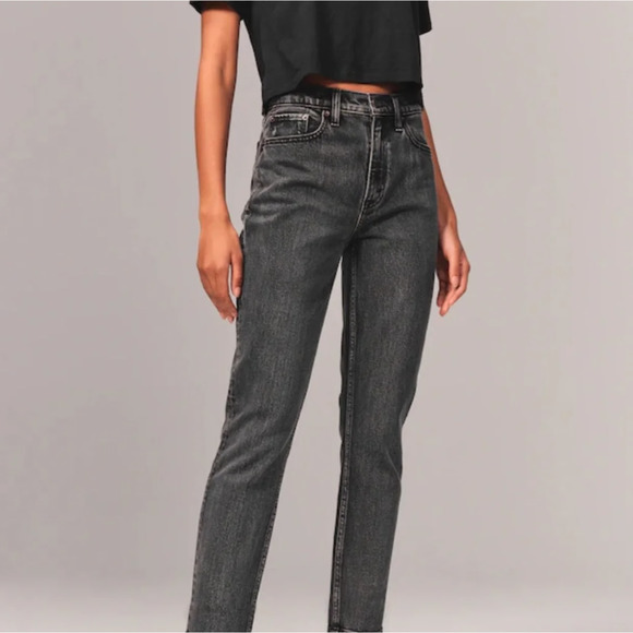 Abercrombie & Fitch Denim - Abercrombie and Fitch High Rise Mom Jeans Gray Wash Size 28
